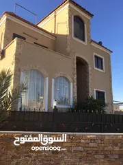  1 منزل للبيع