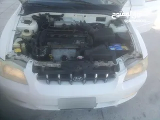  3 هونداي فيرنا 2000 لون ابيض