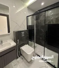  11 تشطيب فندقي مع تدفئة راكبة قرب امن ضاحية الرشيد