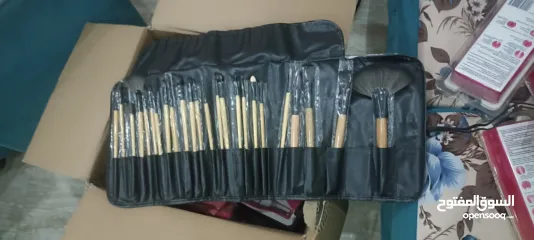  3 شروة مكياج ثقيل وجديد