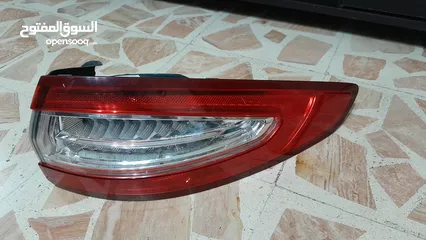 1 ضو فورد  فيوجن خلفي