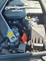 3 Range Rover Vogue SV 2023