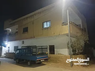 3 بيت طابقين للبيع