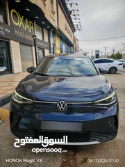  4 ID4 Pure+ 2021 لون كحلي مع فتحه وفرش جلد لون خمري