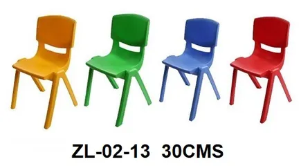  3 طاولات مدرسه وكراسي