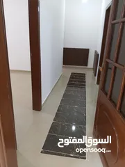  8 بيت طابق اول مع السطح للبيع- مدخل مستقل-اطلالة مميزة-  السلط ضاحية الزهور