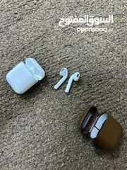  4 سماعات ايربودز 2 بحالة الوكاله