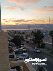  4 تملك الان شقة الاحلام بالعقبه تاسعه، اسعارمنافسه،وتشطيبات فلل،وموقع اطلاله بحريه دائمه ومقابل خدمات