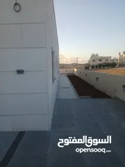  20 قطع اراضي المستنده الطبقه والمستنده موقع مميز لقطه 27500 يوجد فيلا بالبيضاء الأرض 500 البناء 240 متر