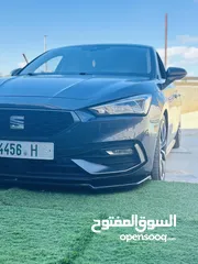  4 سيات اليون اف زر