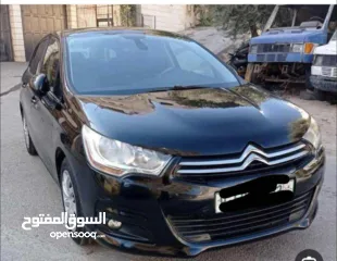  1 ستروين c4 للبيع موديل 2012