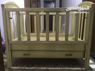  2 تخت خشب للأطفال
