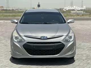  2 Hyundai sonata hybrid 2012