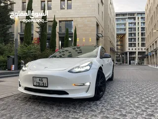  2 تسلا لون ابيض جمرك اليوم 2023