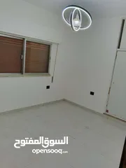  16 شقه للايجار