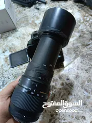  2 كامره نيكون 5200D مع زوم 70 نضافه 90% 