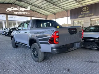  12 TOYOTA HILUX ADVENTURE محرك بنزين V6 4000cc