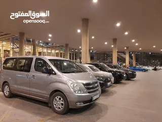  8 سيارات و باصات للتوصيل و الاستقبال من عمان للمطار و بالعكس شركة سياحة مرخصة