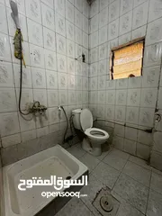  23 شقة للإيجار في الزرقاء بجانب مدرسة الأمير حمزة في حي الأمير محمد  - من المالك مباشرة