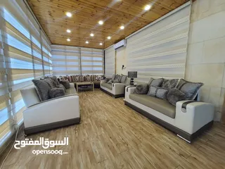  29 شقة ارضية بحي الصحابة مميزة بمساحة 180 داخلي و 40 متر ترس  مغلق بقرميد و شبابيك دبل جلاس