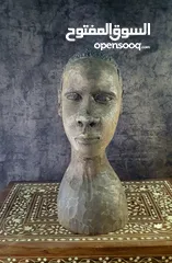  1 تمثال منحوت افريقي بروترية للفنان و نحات شهير عام 1975م النادر جدا و الشحيح