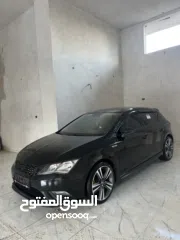  11 سيات ليون 2016 (أوتمات) / مميزة وبحالة الشركة وبسعر مميز عالكاش فقط