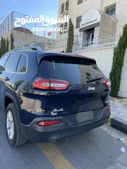  4 جيب شروكي موديل 2014 بحالة الوكالة للبيع  اوللبدل على سيارة احدث