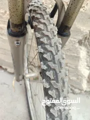  8 دراجات هوائيه بحالة ممتازه