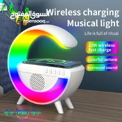  16 سماعة LED لاسلكية مع شاحن مدمج