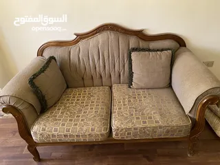  4 اربعه كنب خشب للبيع السعر قابل للتفاوض