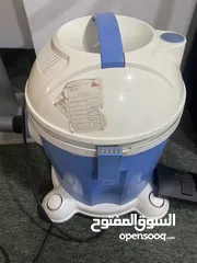  1 مكنسة كهربائية