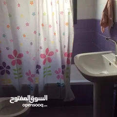  7 شقة مرتبة مفروشة للايجار