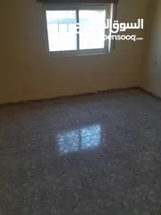  3 شقه فارغة للايجار في عين مصباح اموظفين قرب بصريات الحجل