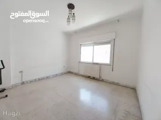  7 شقه للايجار منطقه الدوار الرابع ( Property 32672 ) سنوي فقط