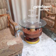  1 كنب بحال الجديد للبيع المستعجل بداعي السفر لون عسلي تفصيل وليس تجاري
