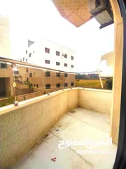  4 شقة مميزة و مطلة للبيع في ابو نصير