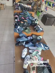  5 شروة احذيه ممتازه للبيع + ديكور محل