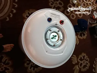  10 قيزر مستعمل فتره قصيره بحاله الوكاله نوع أكوا هوت سعودي الله يطرح البركه لصاحب النصيب إلي شرا يتصل