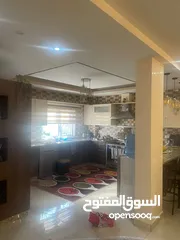  19 شقة امريكي طابقين مع ترس مطلة على عمان