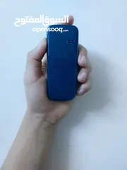  3 هواتف نوكيا  ثقيلة فلندي اصلية مع شاحن اصلي