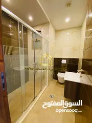  3 شقة فاخرة - لم تسكن - طريق المطار - 3نوم 1ماستر - 218م - تدفئة غاز - بإطلالــــه - قرب الخدمات