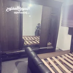  2 غرفة نوم وطاولة سفرة