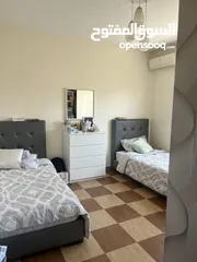  6 شقة طابق ثاني للبيع غير مفروش/مساحة176 متر مربع/منطقة الجبيهة/ 3 غرف/ صالون/معيشة/3 حمام/ مطبخ/بلكون