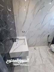  5 شقة طابقية فاخرة للبيع