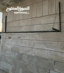  2 مناشر حديد 15 دينار يوجد ماكينة لحمة ومكنسة كهربا بحالة ممتازة جدا 50 دينار