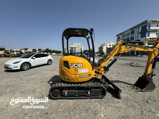  3 Small excavator GCB for rent