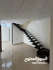  17 ثالث مع روف 195 متر مع ترس خارجي في البنيات بتشطيب فخم