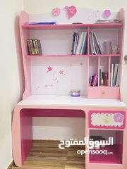  1 مكتبة بناتية