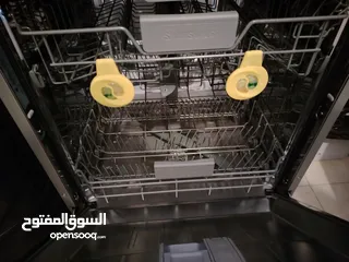  4 جلايه سامسونج شبه جديده سلفر 3 مرشات وثلاث سلات انفيررتر