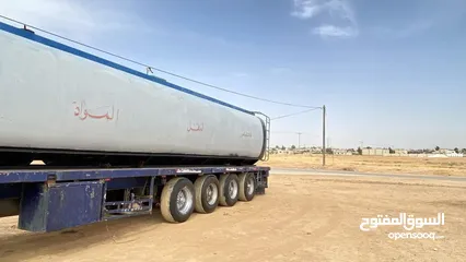  1 سطحه صهريج تيون اطول 13/65 عجل عجل   بلون تنك 45طون للبيع  أذا كان الهاتف مغلق تواصل واتس أب